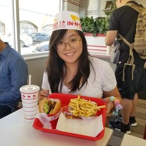 Meet your Posher, Teri